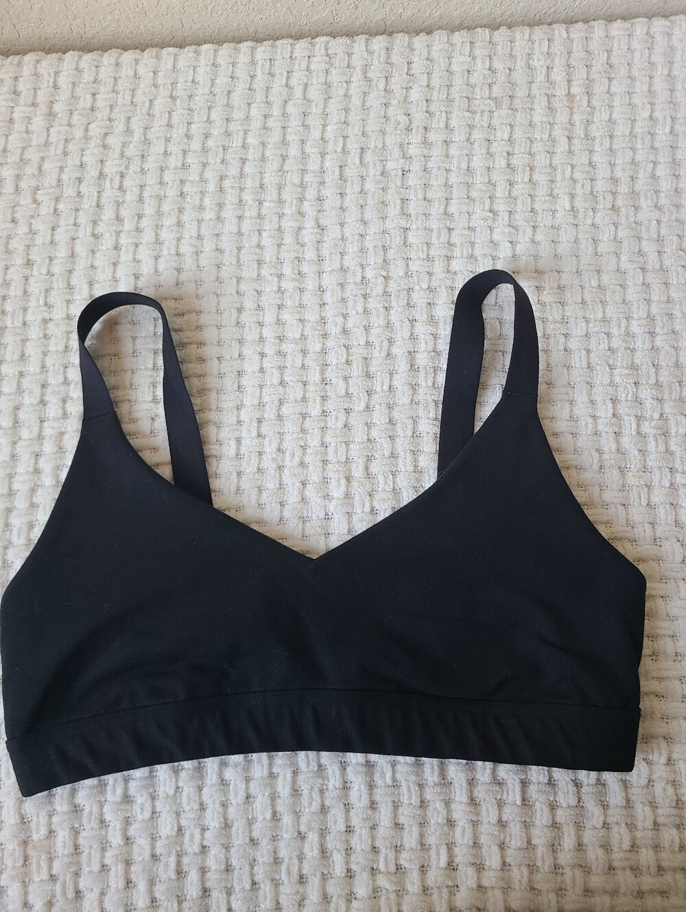 Offline by Aerie Black Wireless Bralette - Women Size M